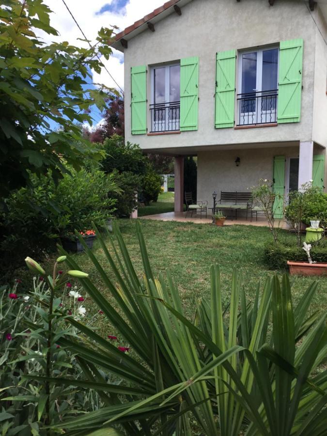 Dans Le Piemont Pyreneen Apartment Labarthe-Inard Exterior photo